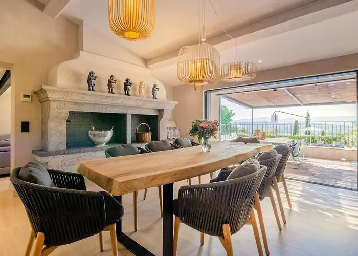 Maison Caroline - 10 Personnes Avec Piscine A 5km De Tropez Saint-Tropez