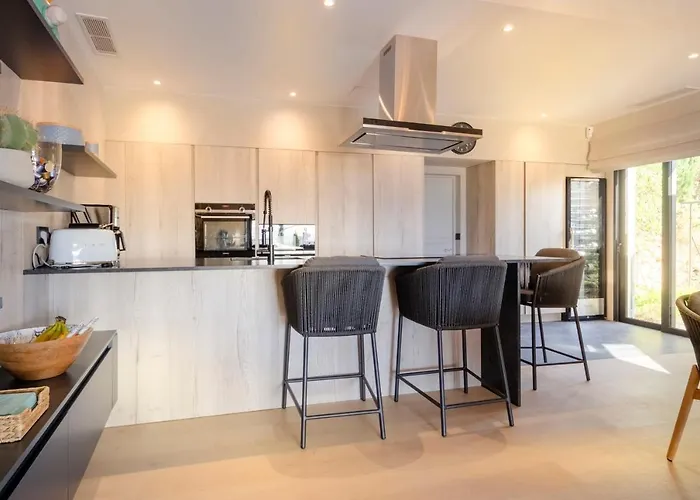 Maison Caroline - 10 Personnes Avec Piscine A 5km De Tropez Villa Saint-Tropez