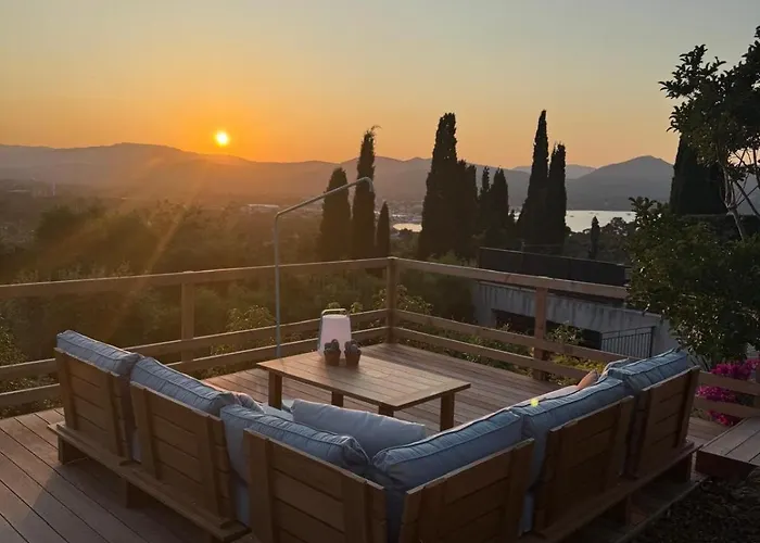 Maison Caroline - 10 Personnes Avec Piscine A 5km De Tropez